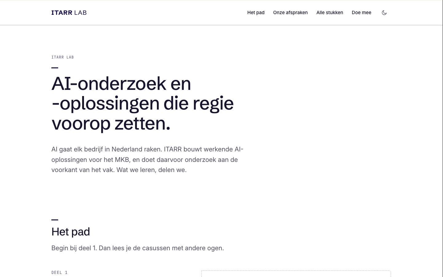 Een witte webpagina met de grote kop AI-onderzoek en -oplossingen die regie voorop zetten, en daaronder het begin van Het pad.